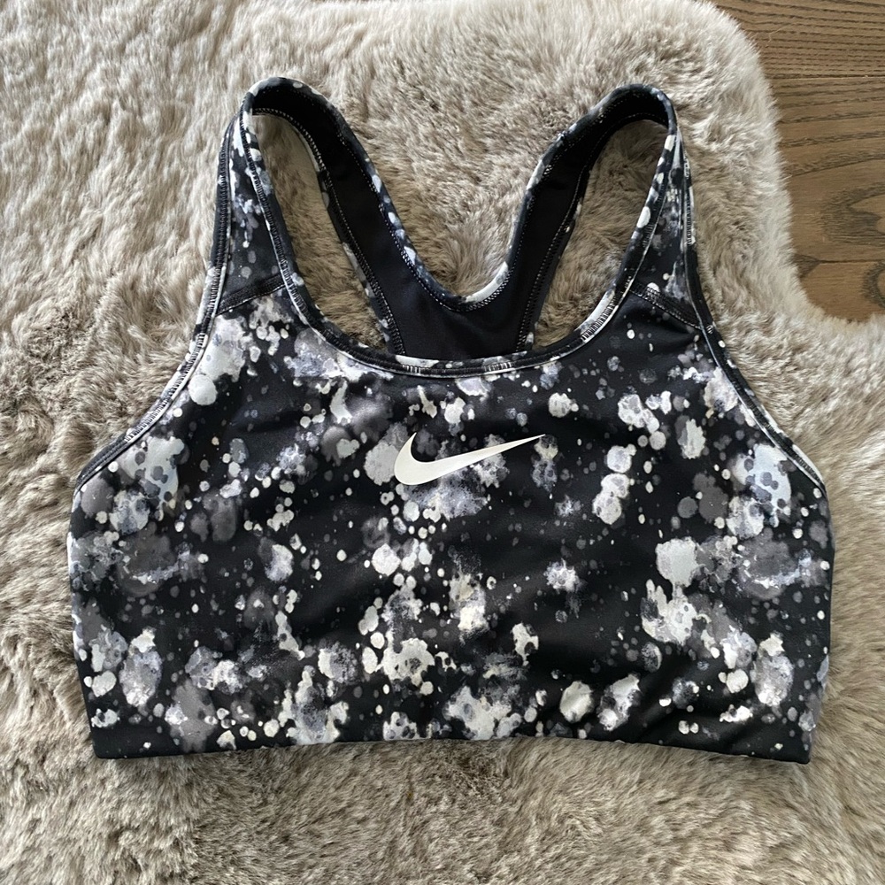 Nike sport bra size Large